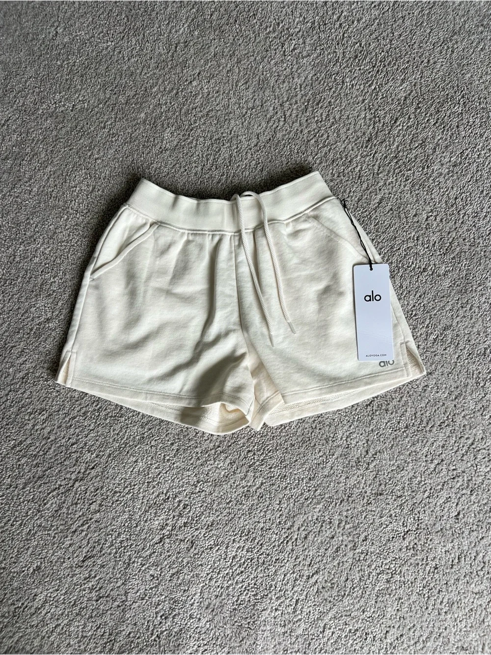 ALO Yoga Women's Cream Lounge Shorts with Drawstring
